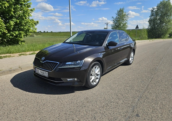 Skoda Superb cena 85000 przebieg: 161000, rok produkcji 2018 z Barczewo małe 191